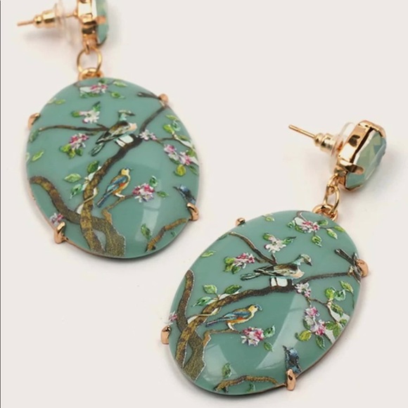 🦋 3/$24 Floral bird earrings / NWOT - Picture 3 of 4